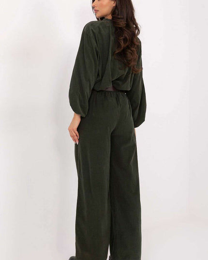 Women trousers model 220283