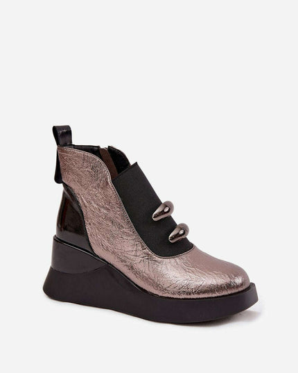 Buskin boots model 220505