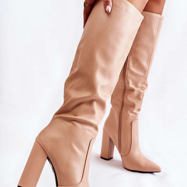 Heel boots model 220511