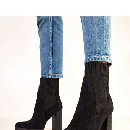 Heel boots model 220579