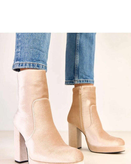 Heel boots model 220580