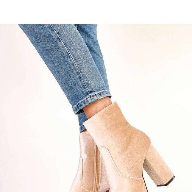 Heel boots model 220580