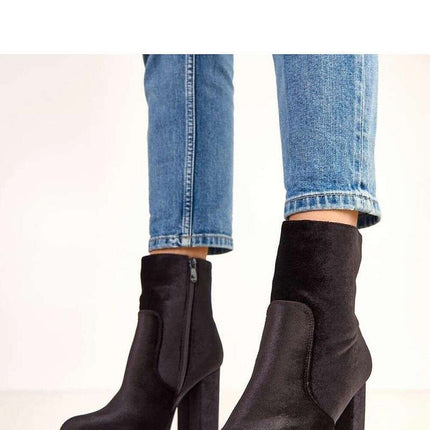 Heel boots model 220580