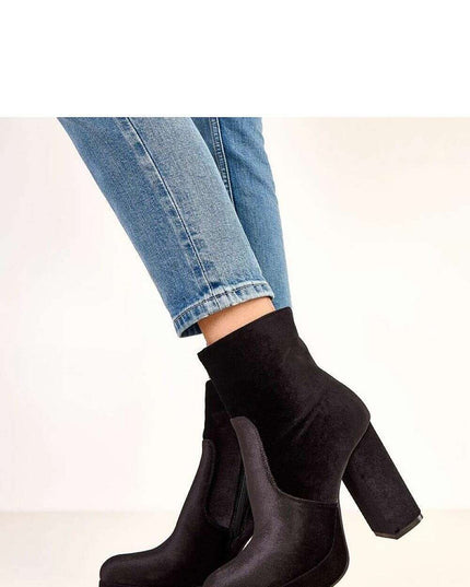 Heel boots model 220580