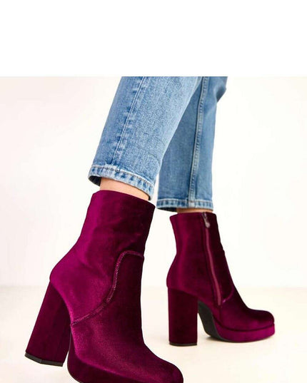 Heel boots model 220580