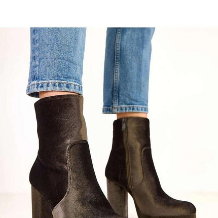 Heel boots model 220580