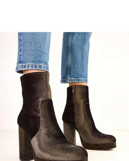 Heel boots model 220580
