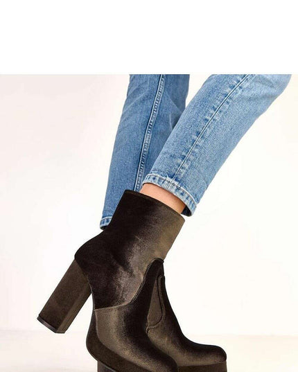 Heel boots model 220580