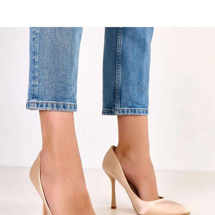 High heels model 220603