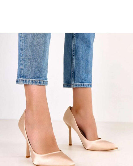 High heels model 220603