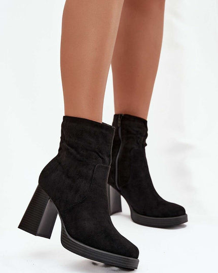 Heel boots model 220708