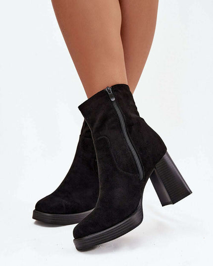 Heel boots model 220708