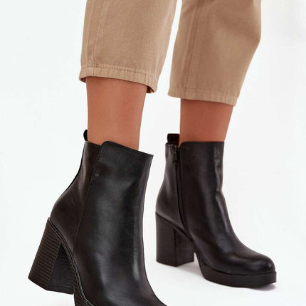 Heel boots model 220709
