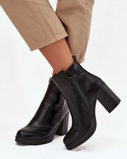 Heel boots model 220709