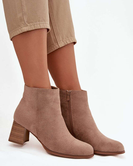 Heel boots model 220710