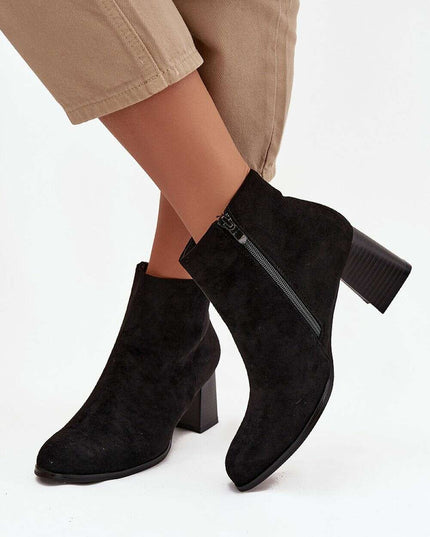 Heel boots model 220710