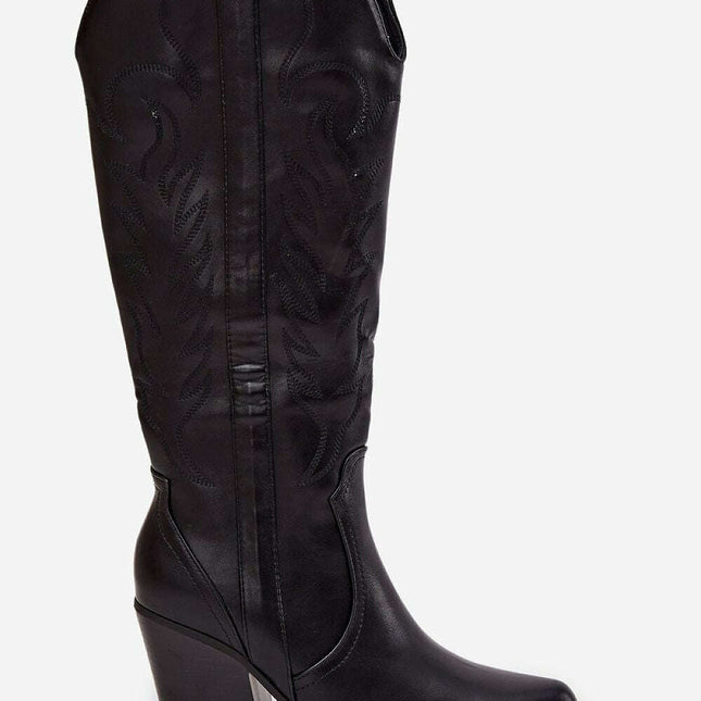 Heel boots model 220714