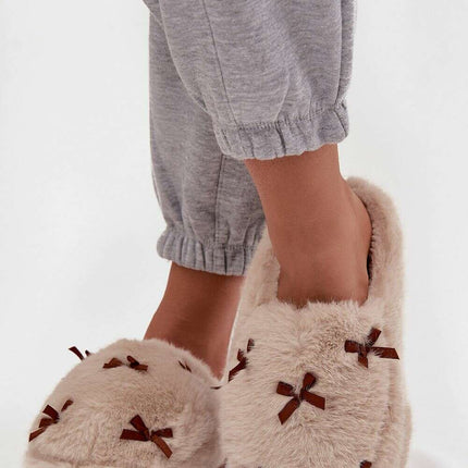Slippers model 220727
