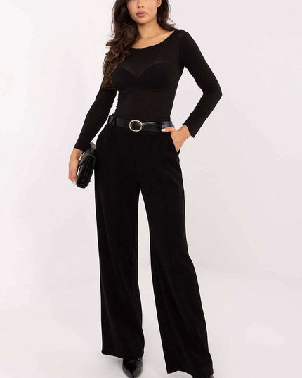 Women trousers model 220750