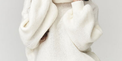  Turtleneck model 220793 Makadamia 