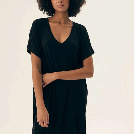 Viscose Nightshirt – Knee-Length, Loose Fit, Short Sleeve, Silky Comfort