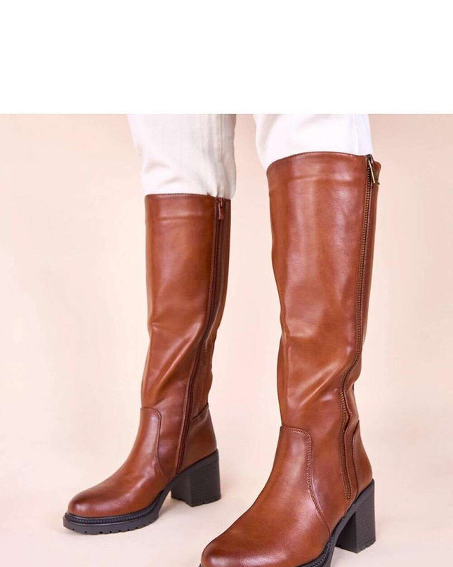 Heel boots model 221004