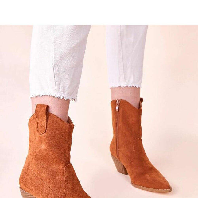 Heel boots model 221021