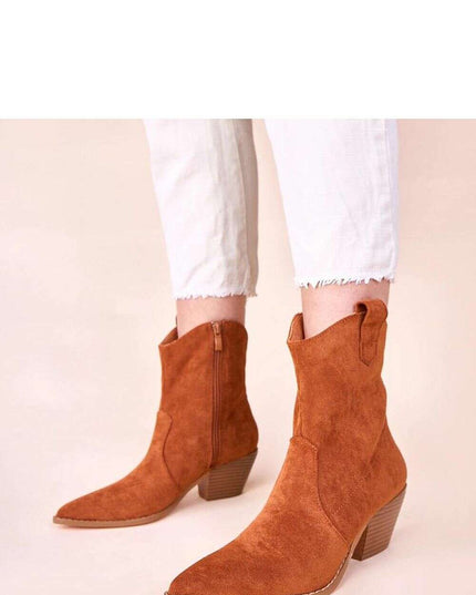 Heel boots model 221021