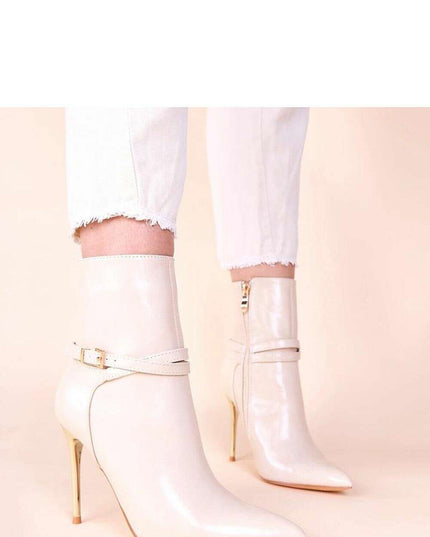 Heel boots model 221026