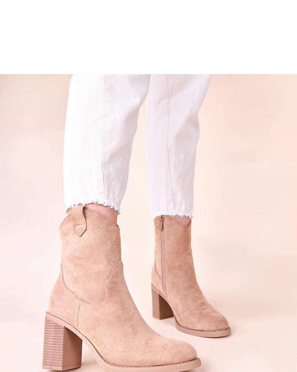 Heel boots model 221033