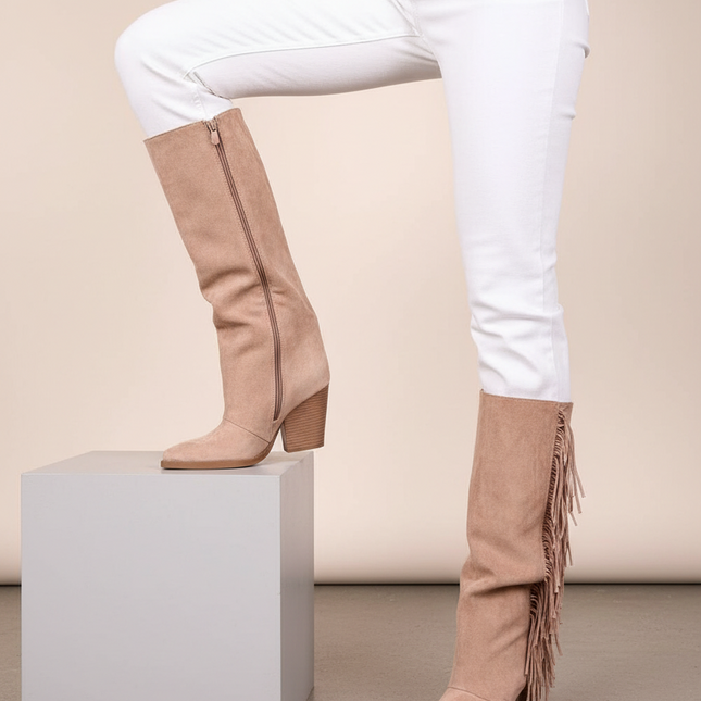 Heel boots model 221045