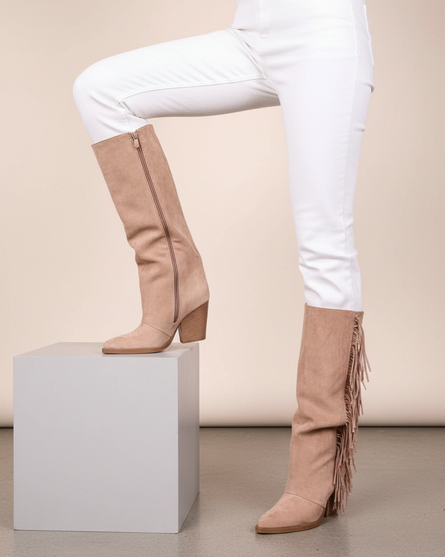 Heel boots model 221045