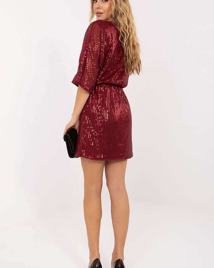 Short dress model 221071