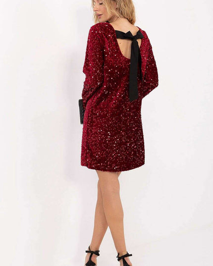 Short dress model 221100