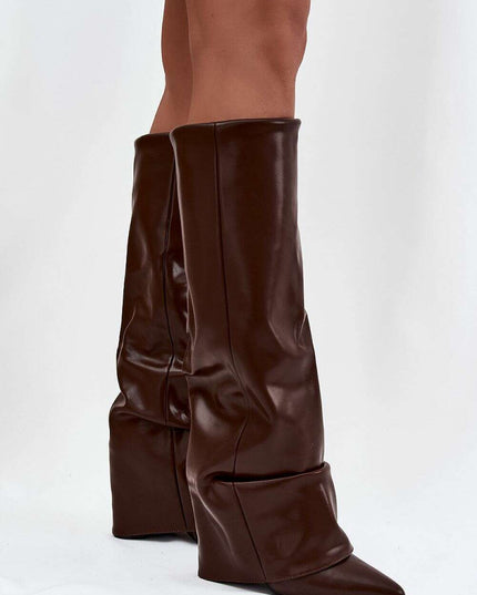 Rolled Upper Heeled Boots – Column Heel & Insulation | Très Elite