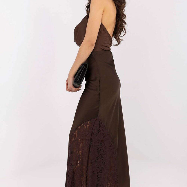 Mermaid Cut Textured Skirt with Lace Accent & Stretch Waistband