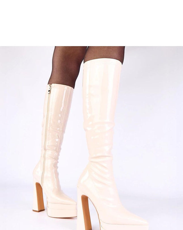 Heel boots model 221355