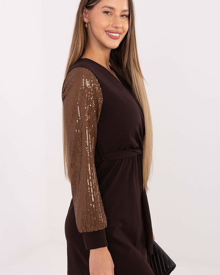 Short dress model 221559