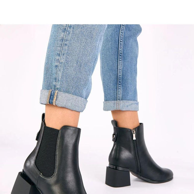 Heel boots model 221631