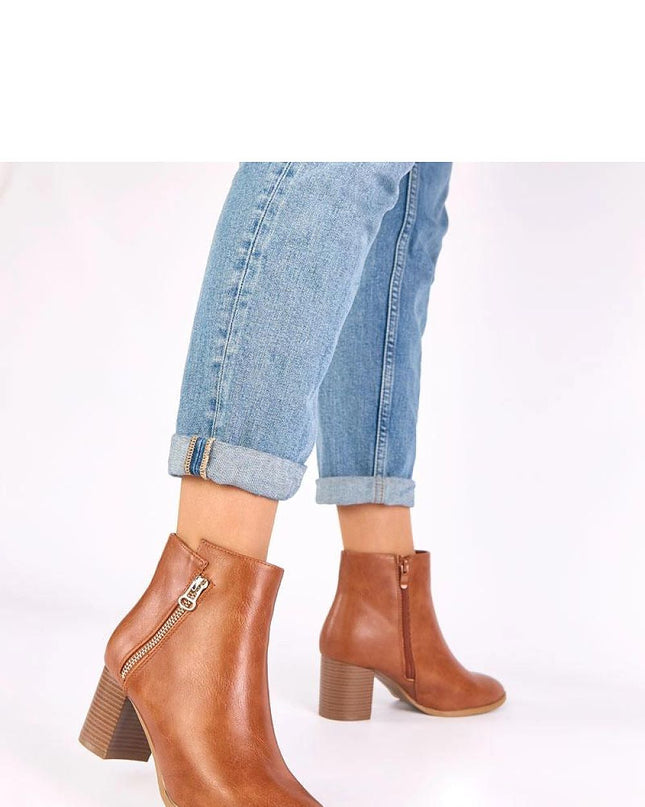 Heel boots model 221635