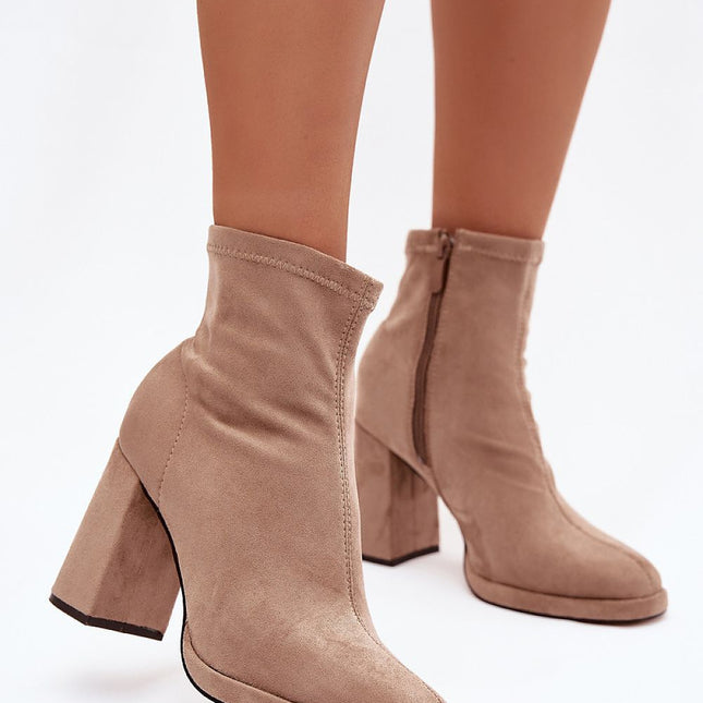 Heel boots model 221934