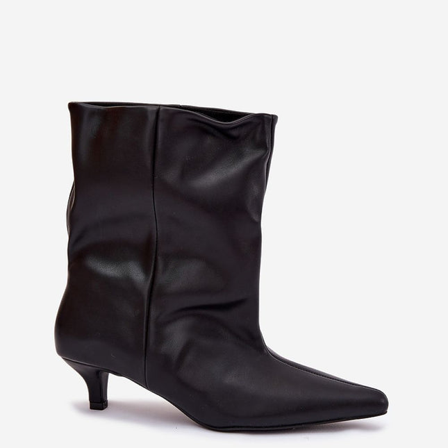 Heel boots model 221935