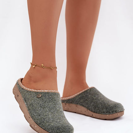 Slippers model 222276