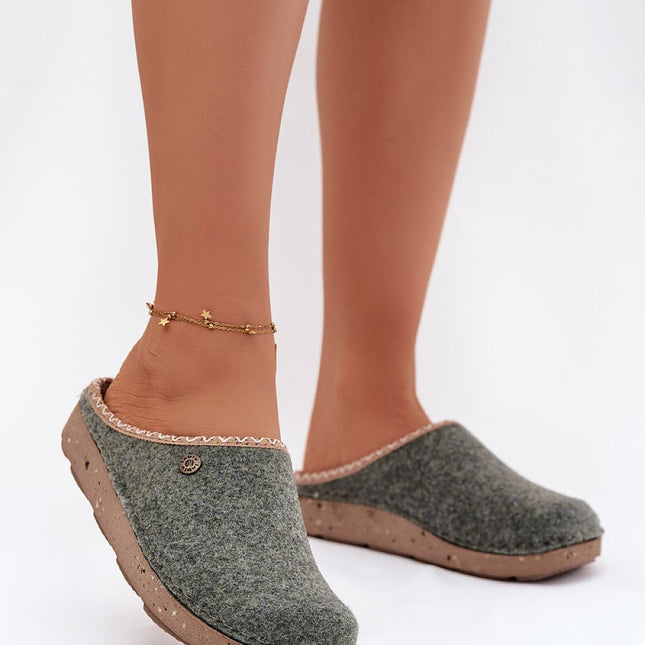 Slippers model 222276