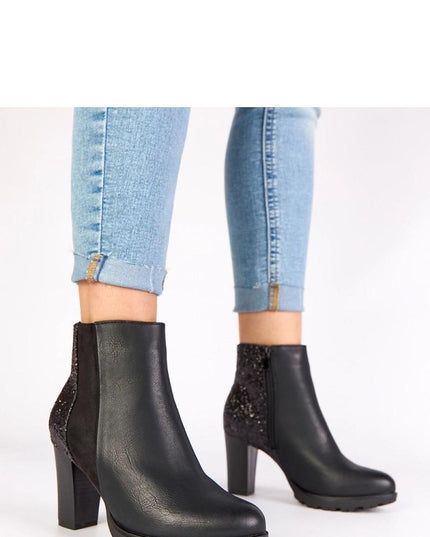 Heel boots model 222359