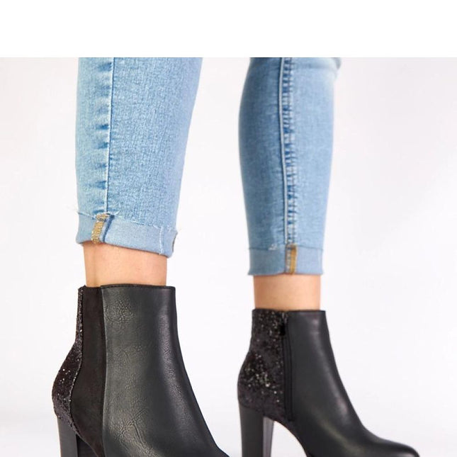 Heel boots model 222359