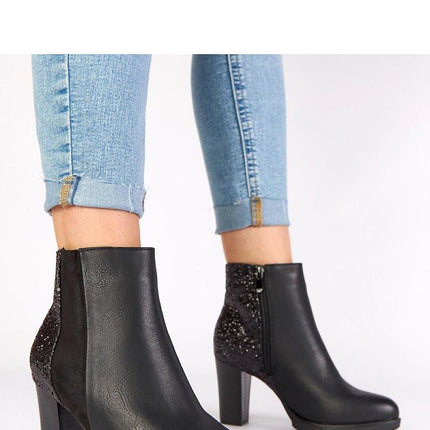Heel boots model 222359