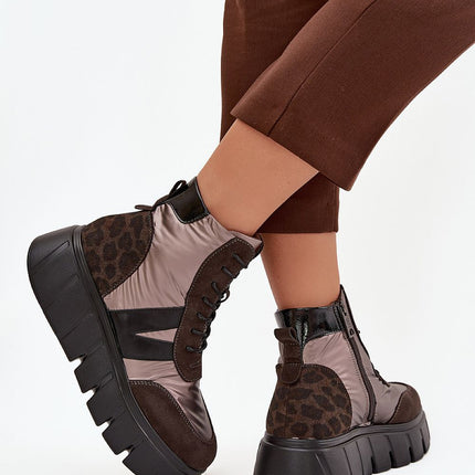 Step in Style Women's Platform Boots with Cushioned Insole & Stylish D