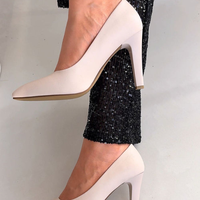 Step in Style Elegant High Heels with Cushioned Insole and Classic Des