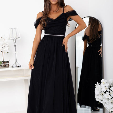 With You Elegant Long Dress with Sleeveless Design and Flowy Skirt